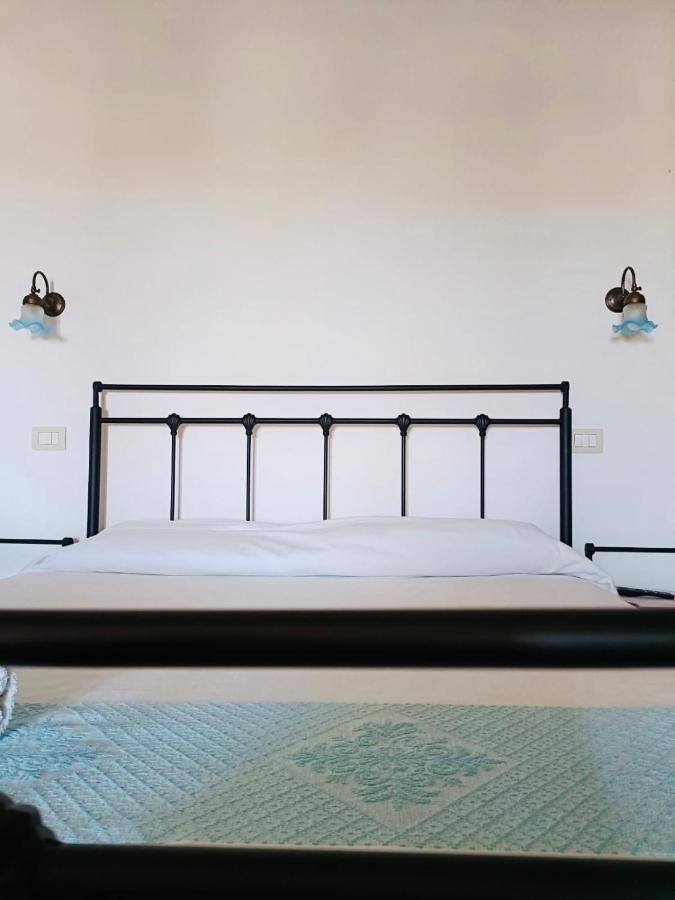 B&B Tre - Rooms & Relax Oristano Kültér fotó