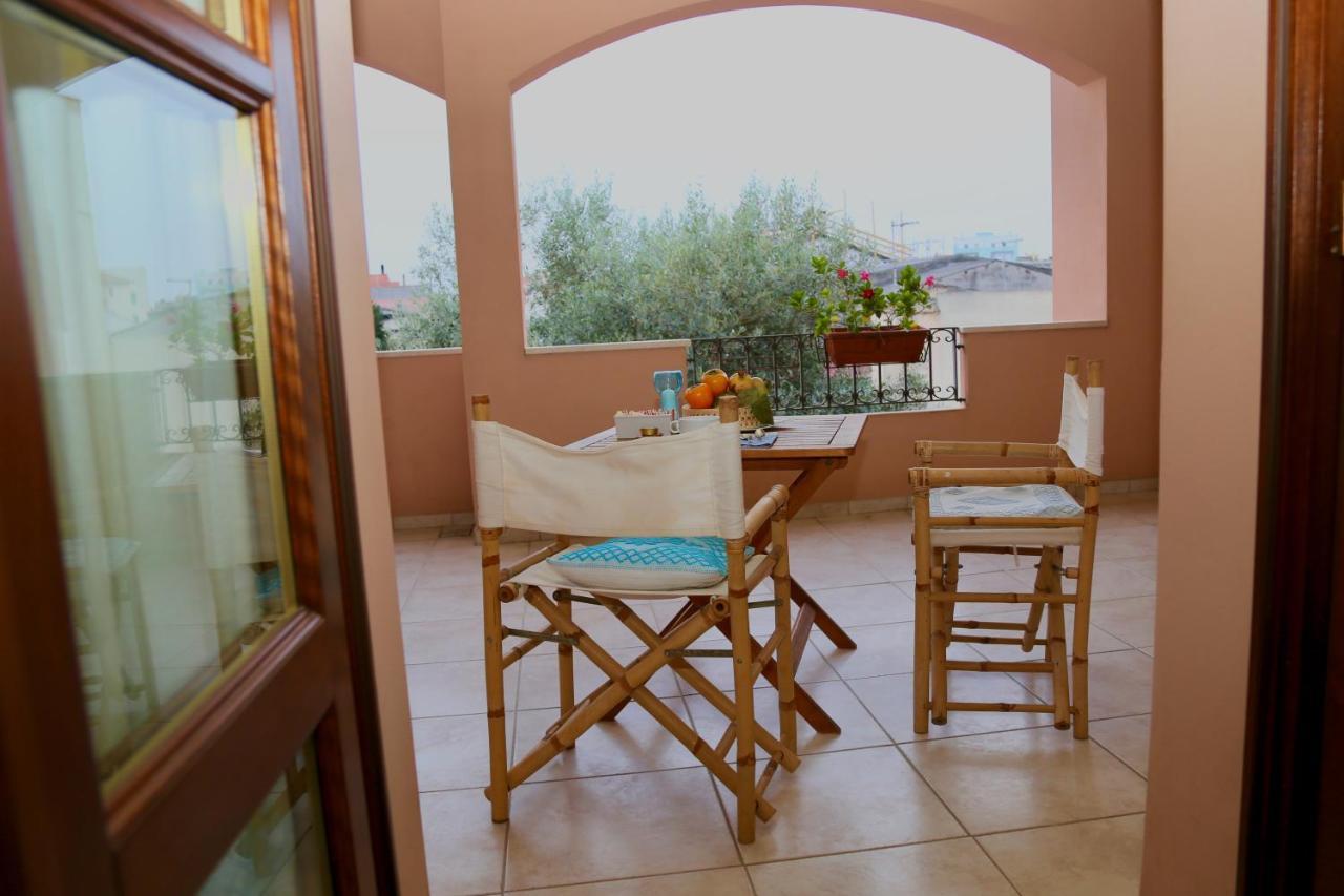 B&B Tre - Rooms & Relax Oristano Kültér fotó